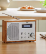 Nešiojamas radijas su žadintuvu retro Bush FM