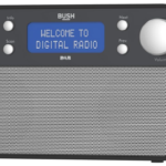 Bush nešiojamas radijo imtuvas FM su žadintuvu baterijomis